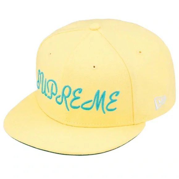 【新品】 Supreme Script Logo New Era Tan 1609543_00.png.png
